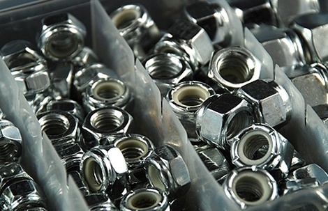 工作中最基本的固定螺母的方法